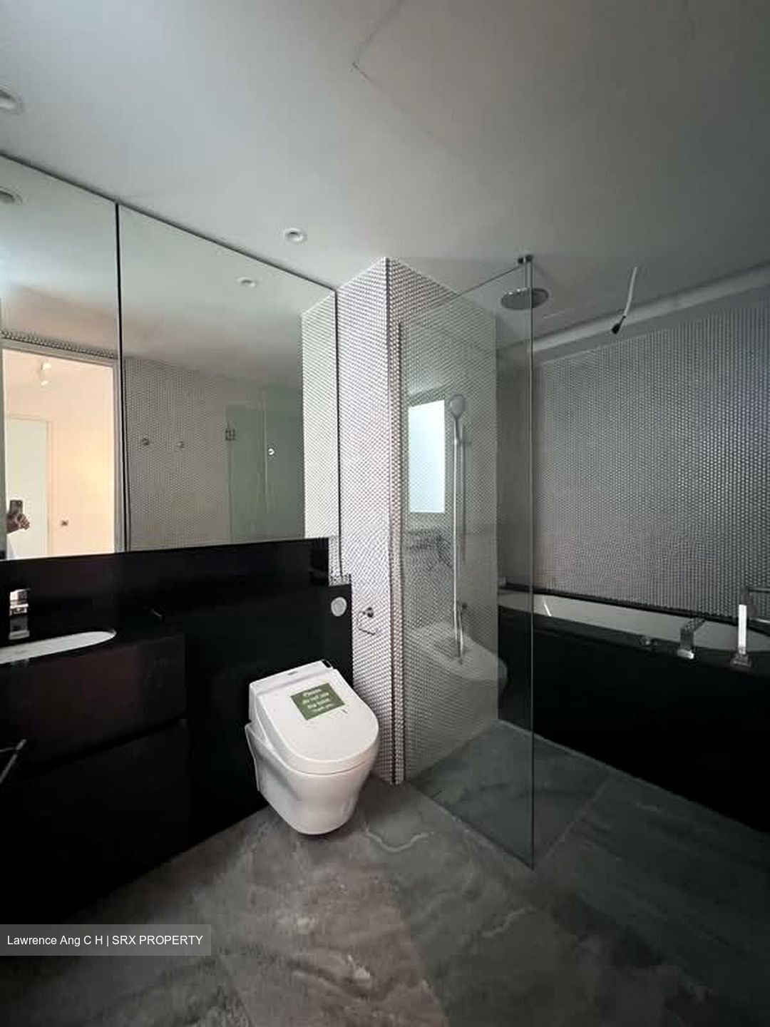 Teo Hong Road (D2), Office #568708261